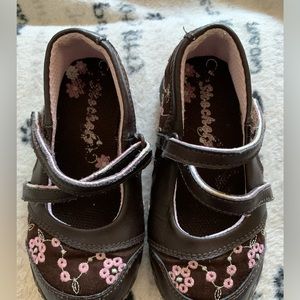 Skechers toddlers brown abs pink shoes size 8